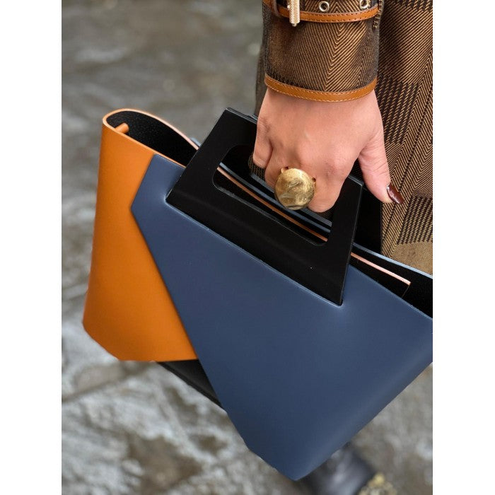 Amadea leather Handbag