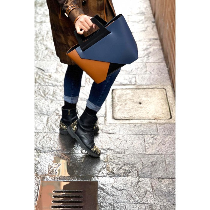 Amadea leather Handbag
