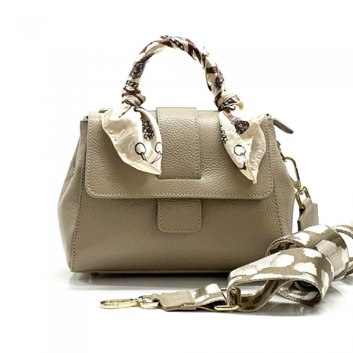 Kylie leather Handbag