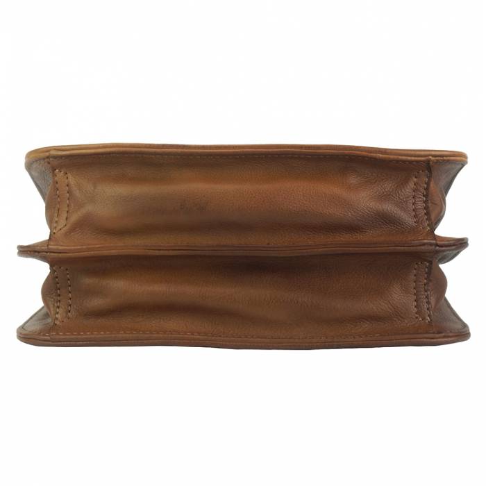 Very GM Leather Hand-bag